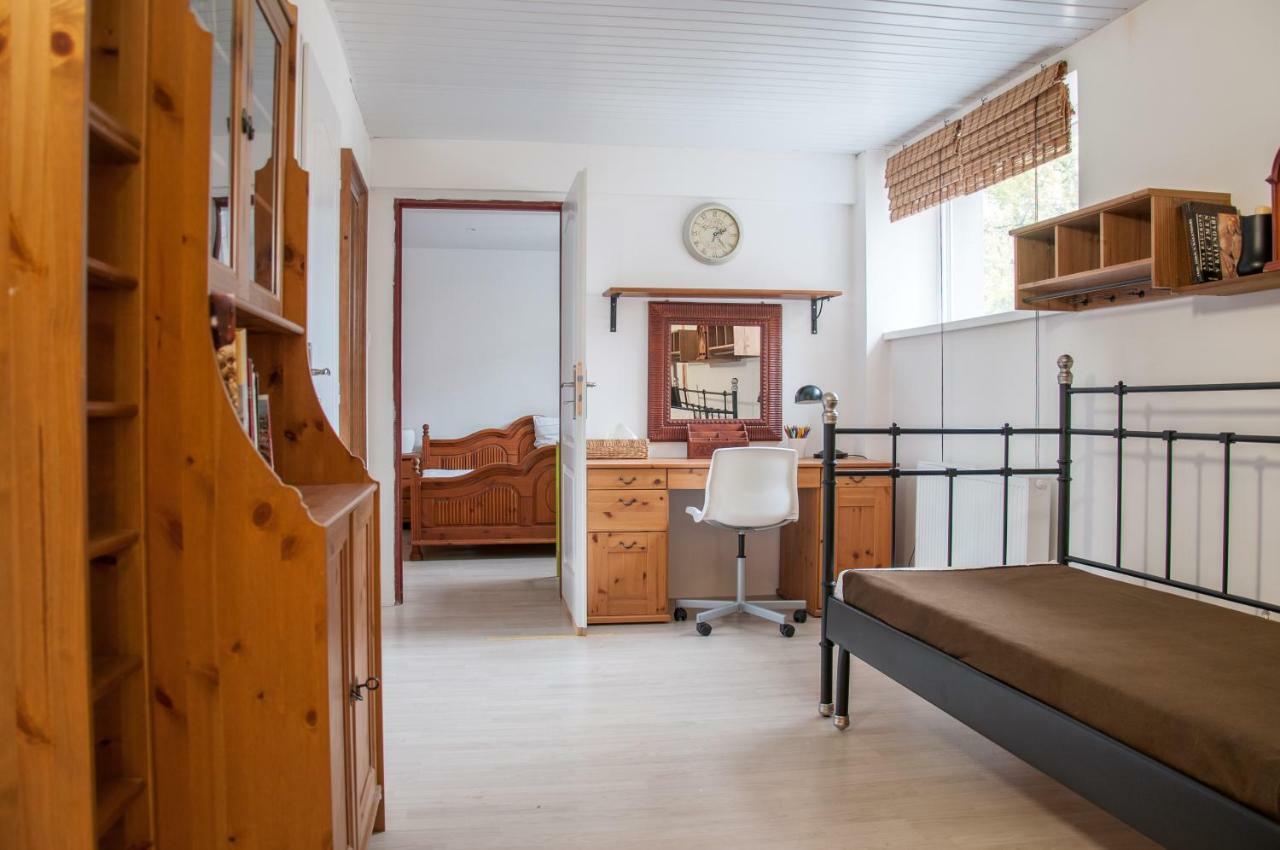 Apartman Zeleznice Apartment Exterior photo